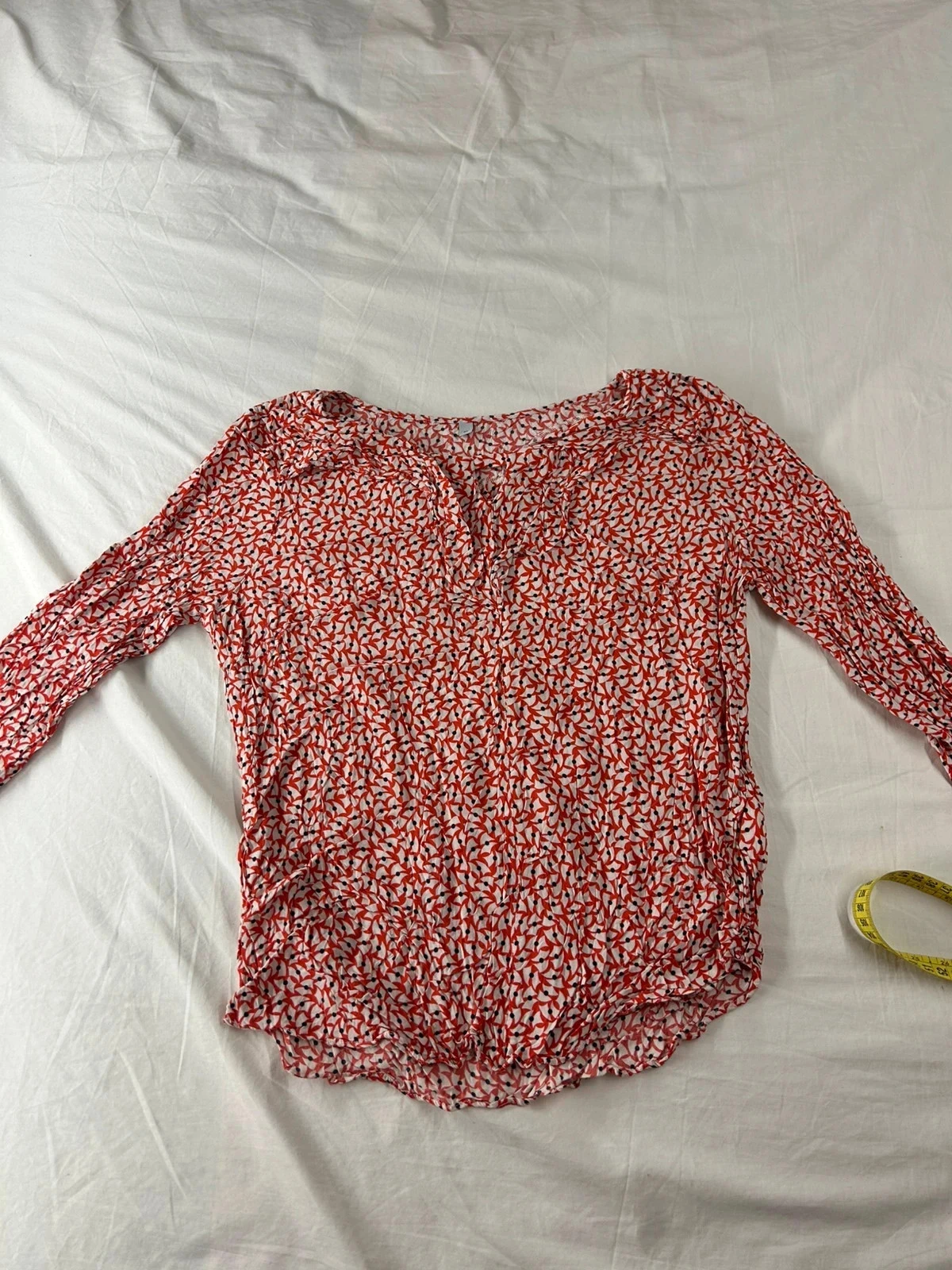 Blouse rouge à motifs blanc vintage
